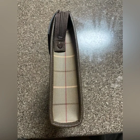 Vintage Burberrys Nova Check Clutch NWT - Picture 5 of 9